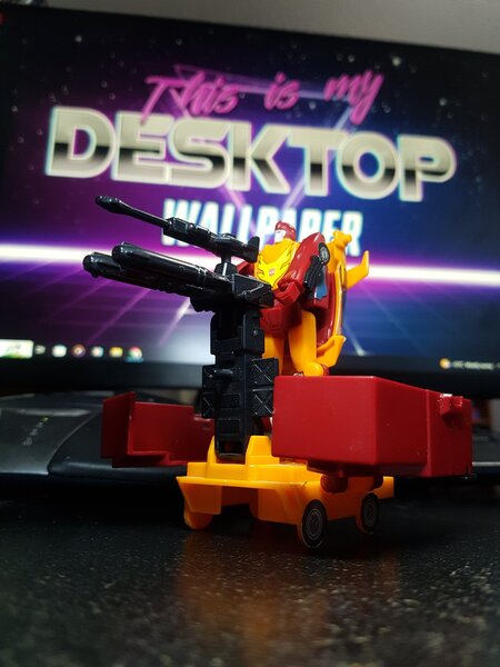 Kabaya Hotrod Rodimus Prime (6).jpg