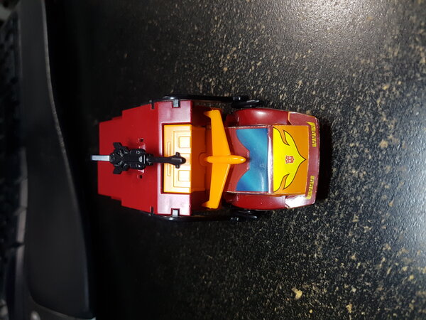 Kabaya Hotrod Rodimus Prime (9).jpg