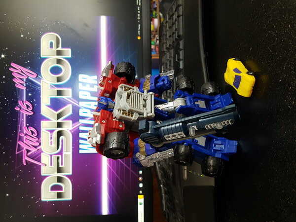 Armada Optimus Prime (2).jpg