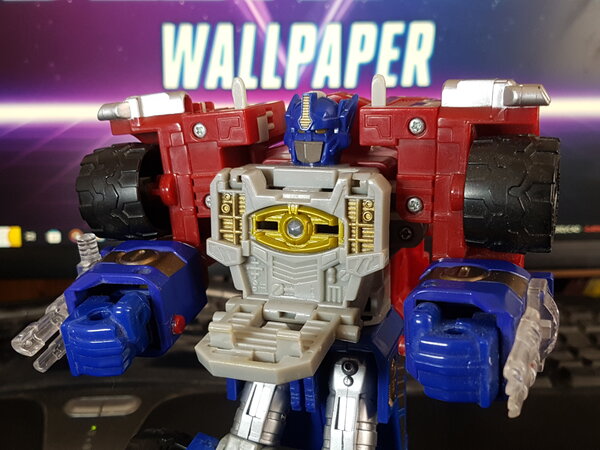 Armada Optimus Prime (4).jpg