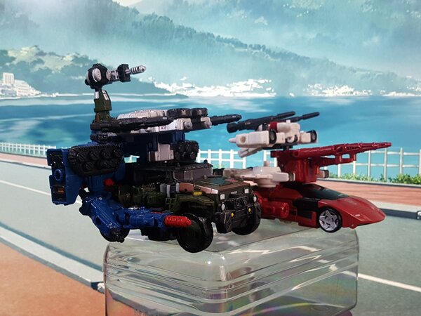 Cog Sixgun Hound Sideswipe (1).jpg
