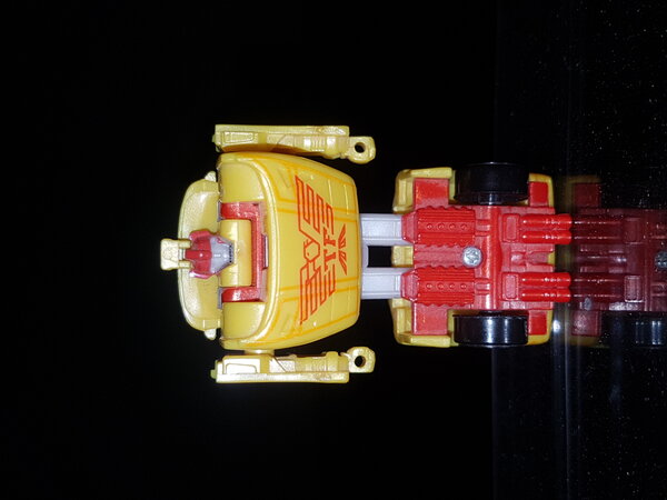 AMW7 R.E.V. Robot Mode (1).jpg