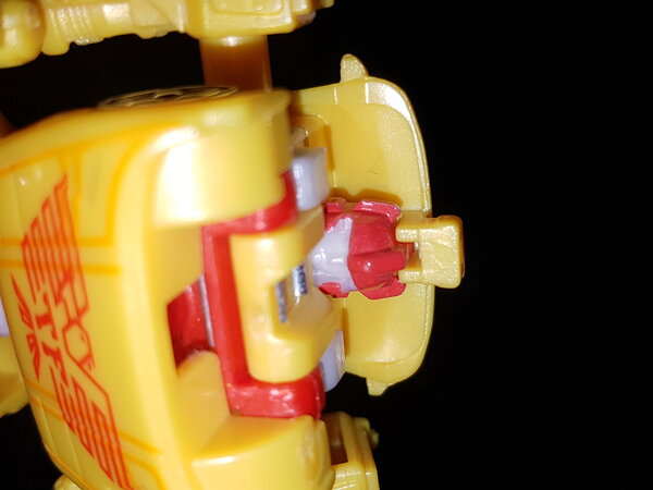 AMW7 R.E.V. Robot Mode (4).jpg