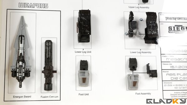 Custom Anatomy of Megatron Display Cabinet (2).jpg