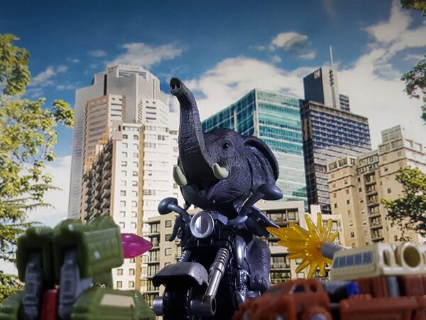 Desk Kaiju (4).jpg