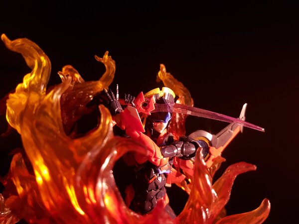 Flame Toys Furai Windblade (1).jpg