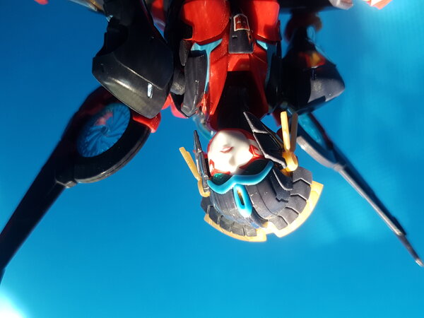 Flame Toys Windblade Blue (3).jpg