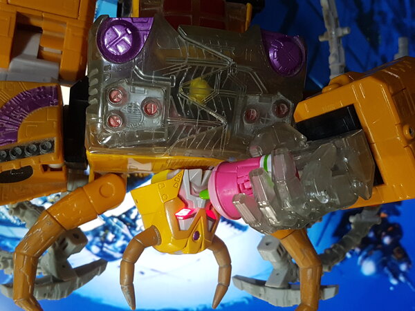 Unicron Grimace (2).jpg
