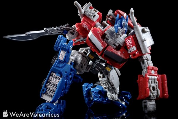 23.08.01 - RotB Optimus Prime (3 of 3).jpeg