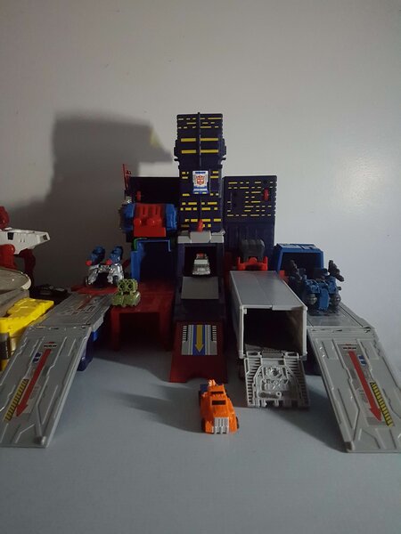 Autobot City (2).jpg