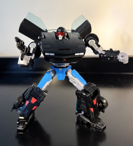 pose2.jpg