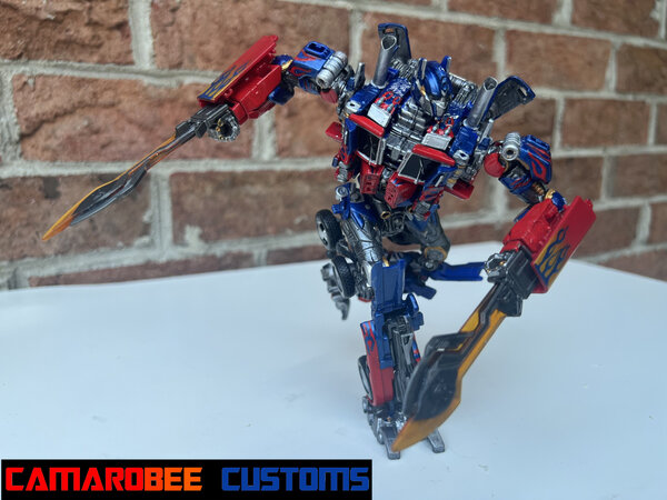 07 Prime bot swords.jpg