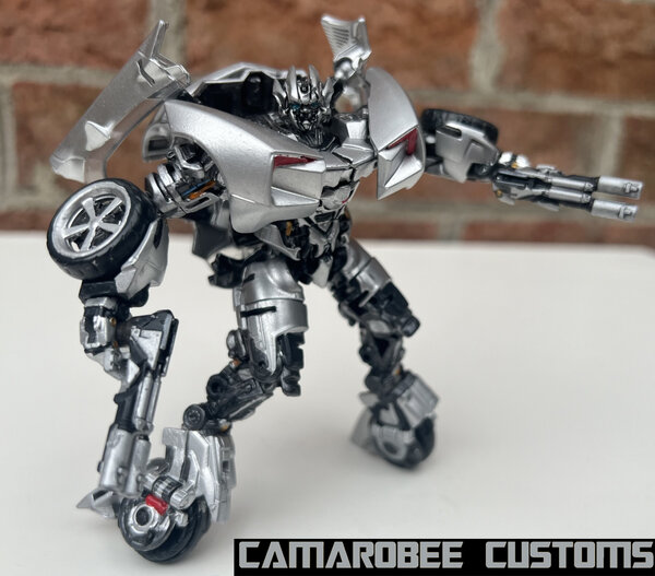DOTM Swipe bot blasters.jpg