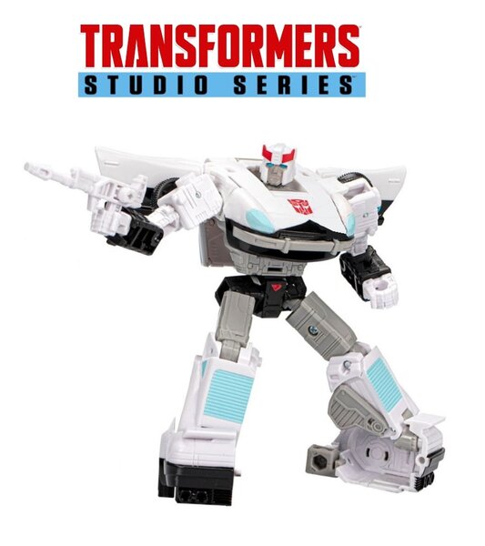 Transformers Studio Series 86 Prowl Deluxe  (3).jpg