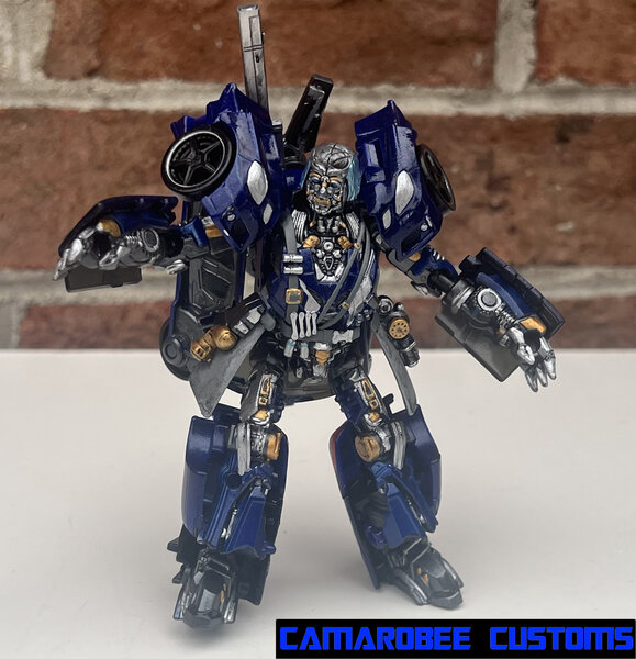 Que bot 2.jpg