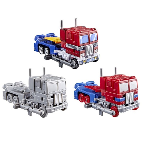 Transformers-Studio-Series-Spotlight-Optimus-Prime-3-Pack-02.jpg