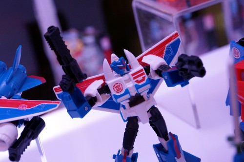 Robots In Disguise: Combiner Force