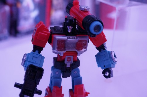 Generations Titans Return Deluxe Class