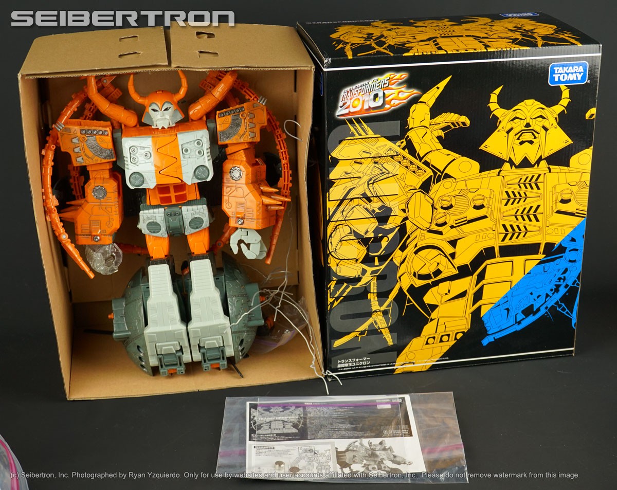 Transformers News: New items at the Seibertron Store on eBay + items from Ryan's personal collection