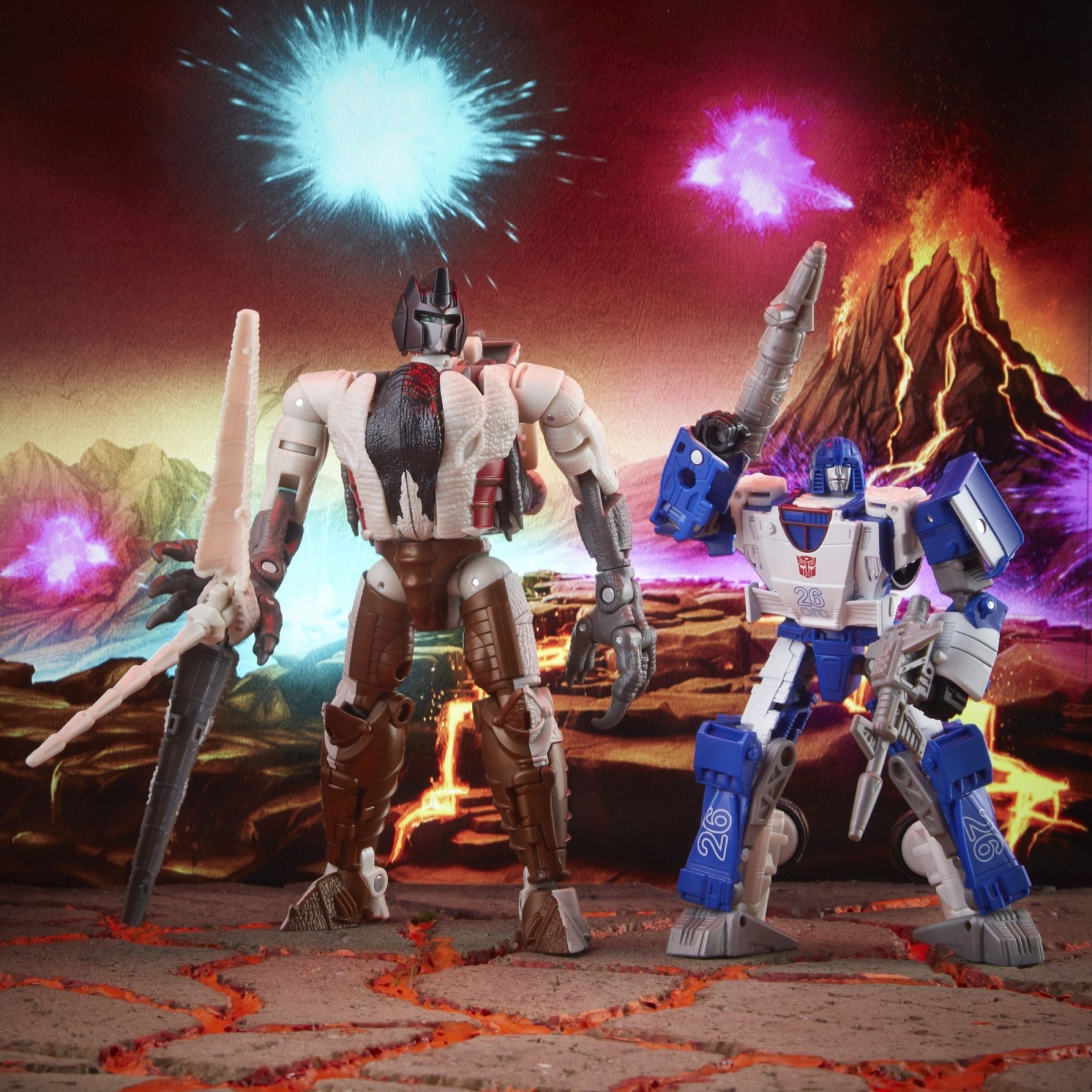 Transformers News: War for Cybertron: Kingdom Amazon Exclusive Maximal Grimlock and Mirage Revealed and Up for Preorder Transformers News: War for Cybertron: Kingdom Amazon Exclusive Maximal Grimlock and Mirage Revealed and Up for Preorder
