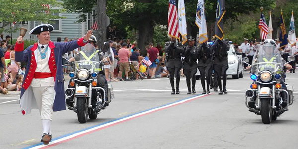 Transformers News: Bumblebee, Mr. and Mrs. Potato Head March into Bristol, Rhode Island’s Fourth of July Parade Transformers News: Bumblebee, Mr. and Mrs. Potato Head March into Bristol, Rhode Island’s Fourth of July Parade