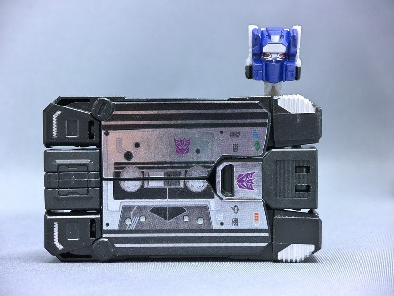 Transformers News: In-Hand Images of Takara Tomy Transformers Legends Soundwave, Ravage, Laserbeak