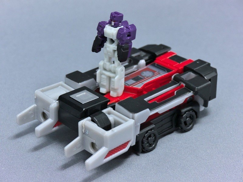 Transformers News: In-Hand Images of Takara Tomy Transformers Legends Soundwave, Ravage, Laserbeak
