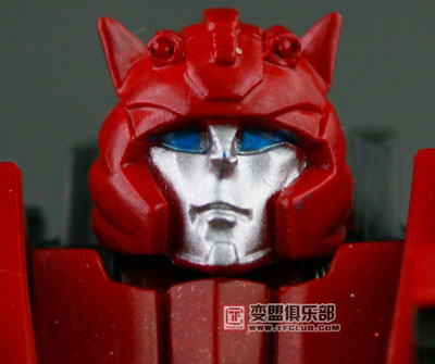 Transformers News: Featured eBay Auctions: Cliffjumper custom, Grand Maximus, Black Zarak, Image