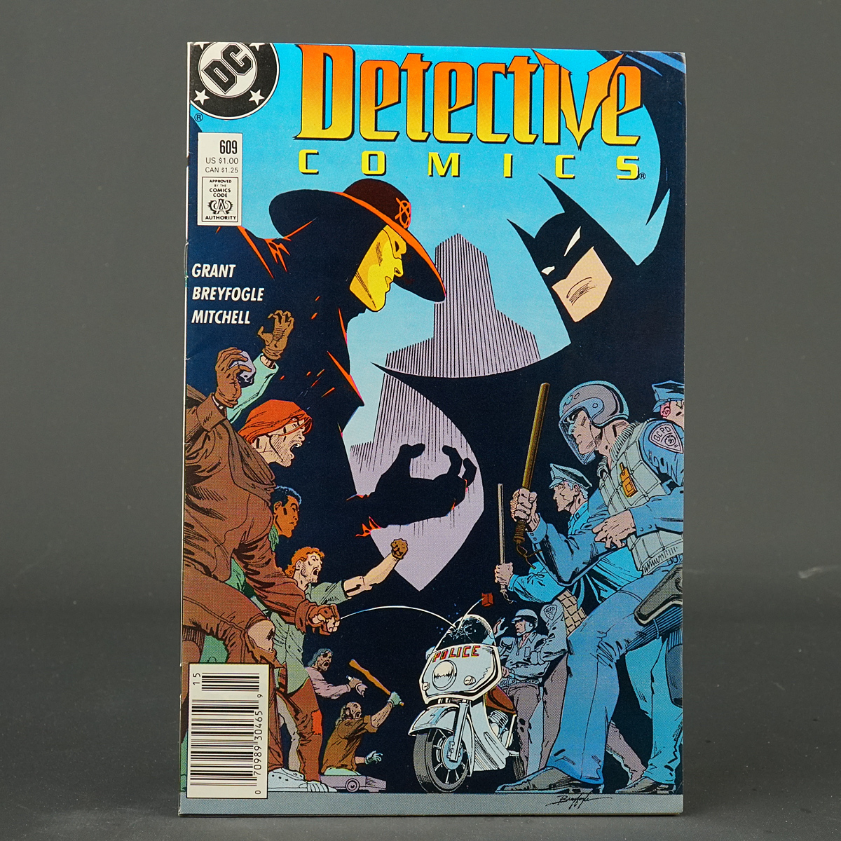 DETECTIVE COMICS #609 DC Comics 1989 (A/CA) Breyfogle (W) Grant 230915A