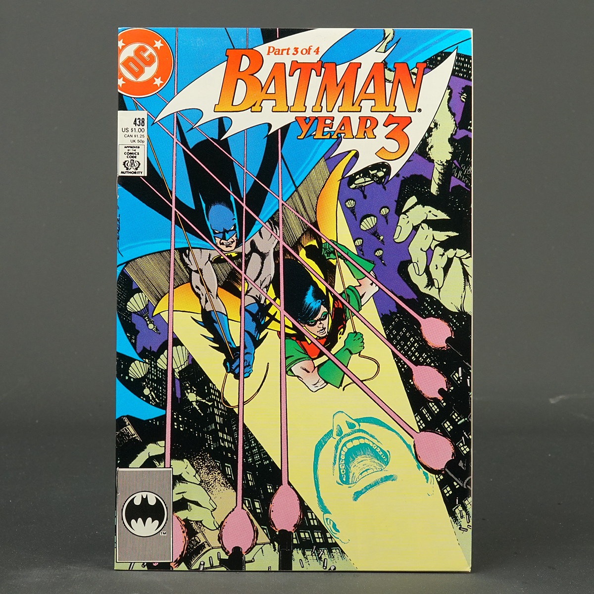 BATMAN #438 DC Comics 1989 (CA) Perez (W) Wolfman (A) Broderick 230915A