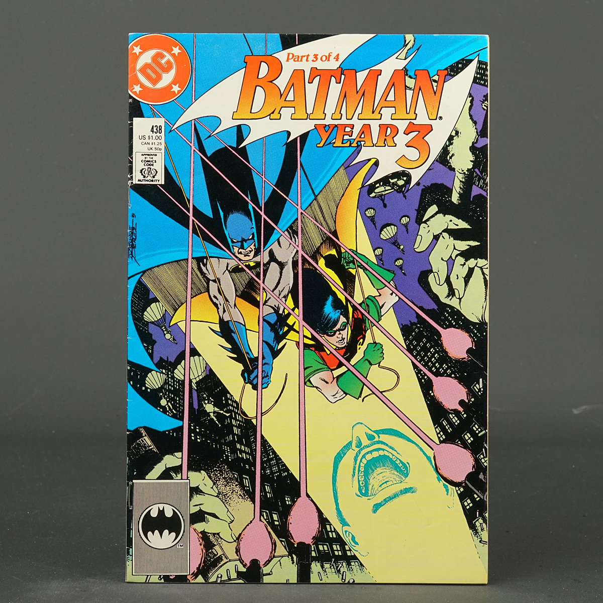 BATMAN #438 DC Comics 1989 (CA) Perez (W) Wolfman (A) Broderick 230915B