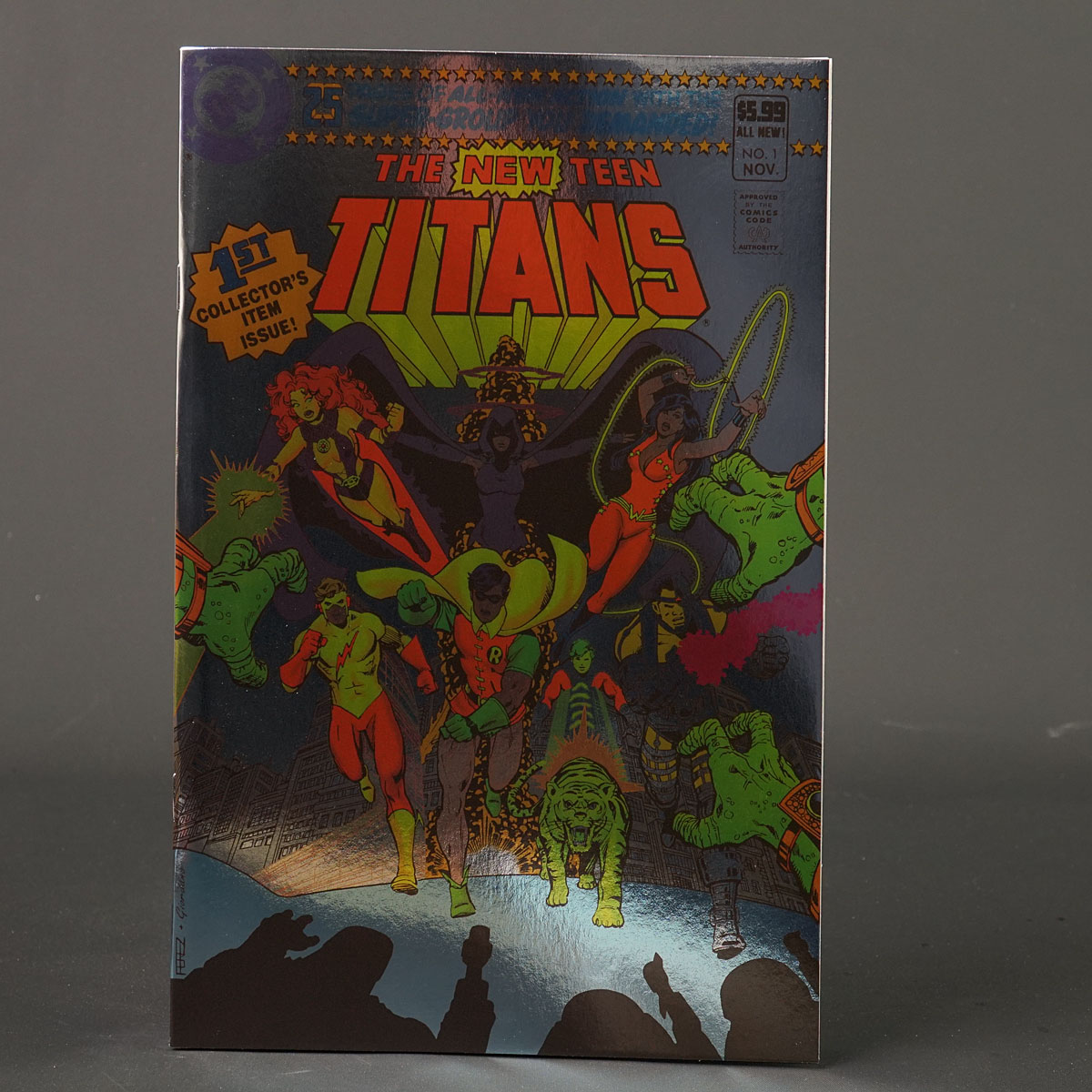 NEW TEEN TITANS #1 Facsimile Cvr B foil DC Comics 2023 ptg 1023DC206 1B Perez