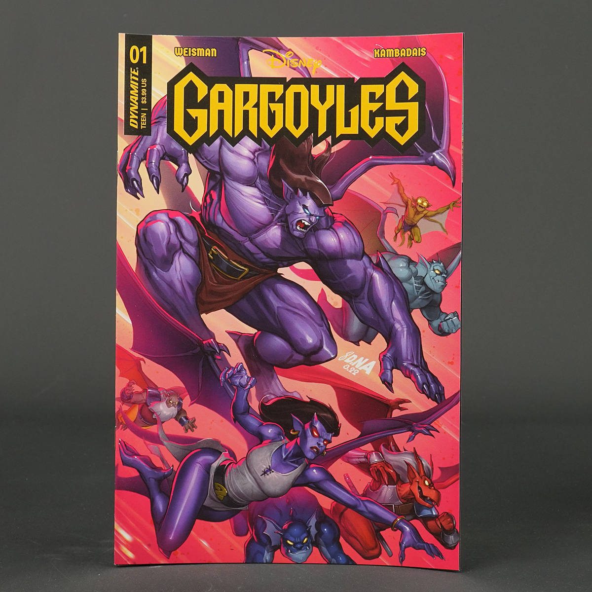 GARGOYLES #1 Cvr A Dynamite Comics 2022 Disney OCT220542 1A (CA) Nakayama