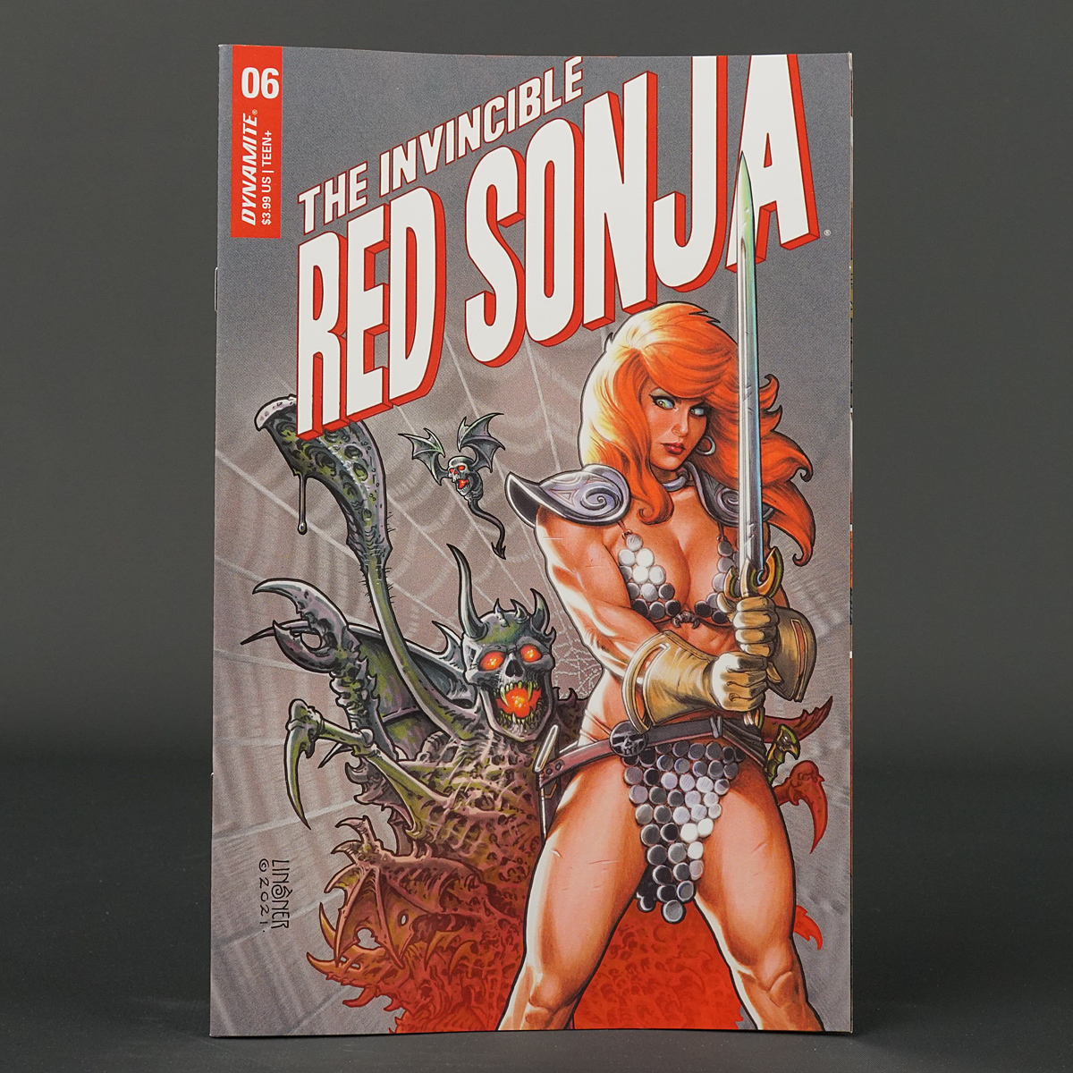 INVINCIBLE RED SONJA #6 Cvr B Dynamite Comics 2021 AUG210861 6B (CA) Linsner