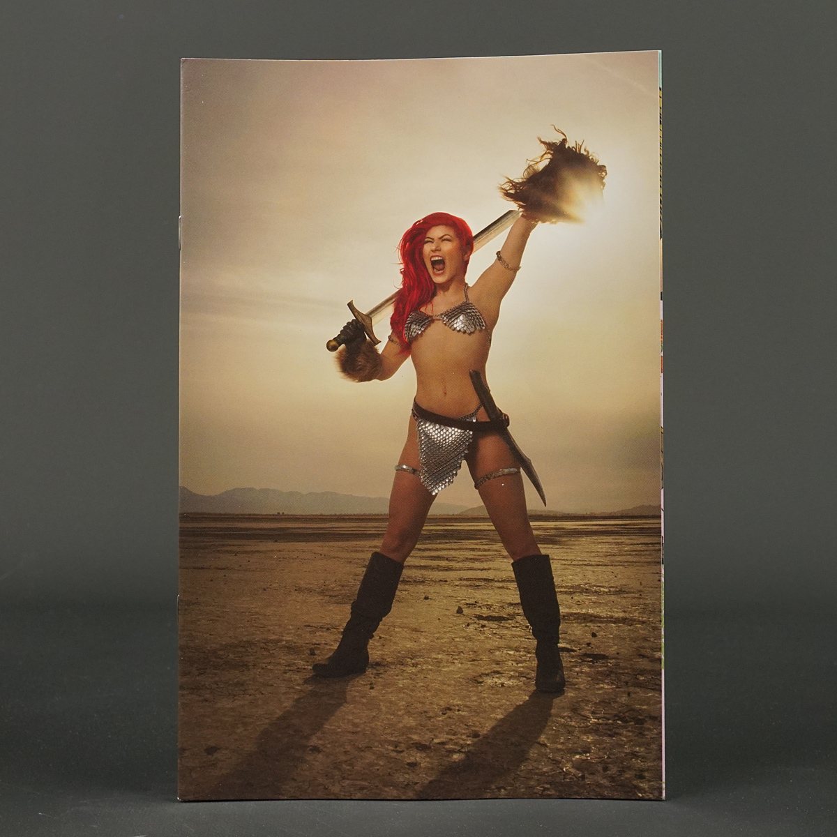 INVINCIBLE RED SONJA #10 Cvr H 1:20 Dynamite Comics 2022 JAN220628 10H