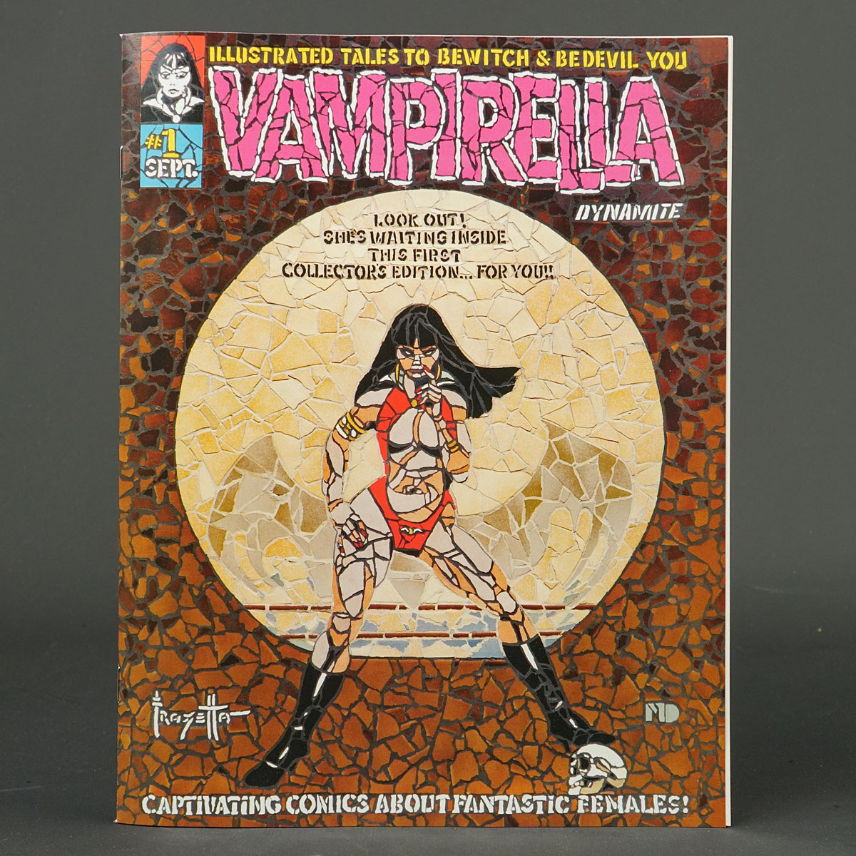 VAMPIRELLA MAGAZINE #1 Facsimile Dynamite Comics 2023 AUG230189 (CA) DiMasi