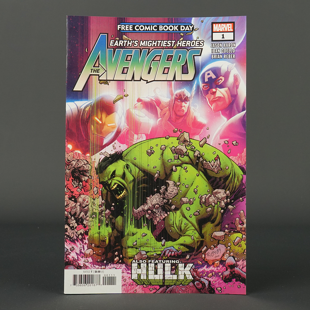 AVENGERS + HULK Marvel Comics 2021 FCBD APR210008 Gold