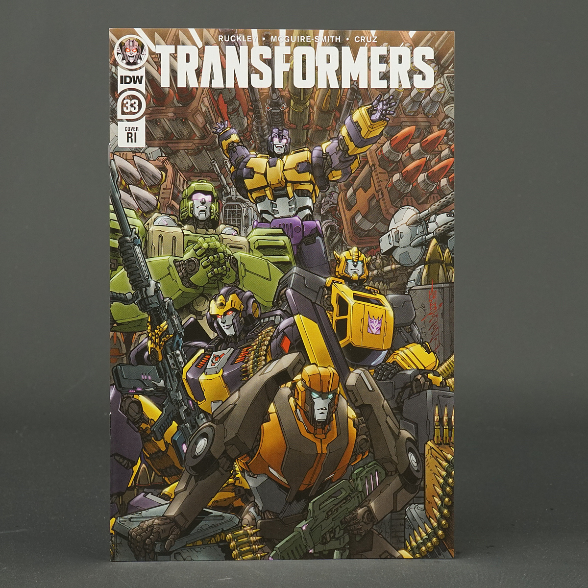 TRANSFORMERS #33 RI 1:10 IDW Comics 2021 MAY210467 33RI (CA) Milne 230906AB