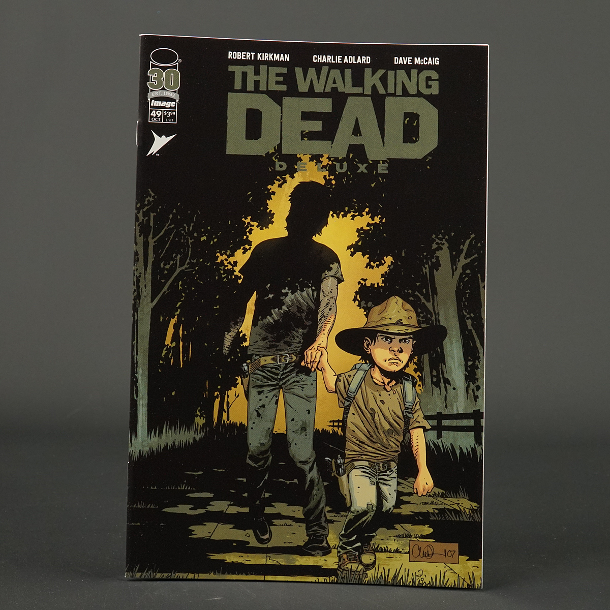 WALKING DEAD DLX #49 Cvr B Image Comics 2022 AUG220257 49B (CA) Adlard