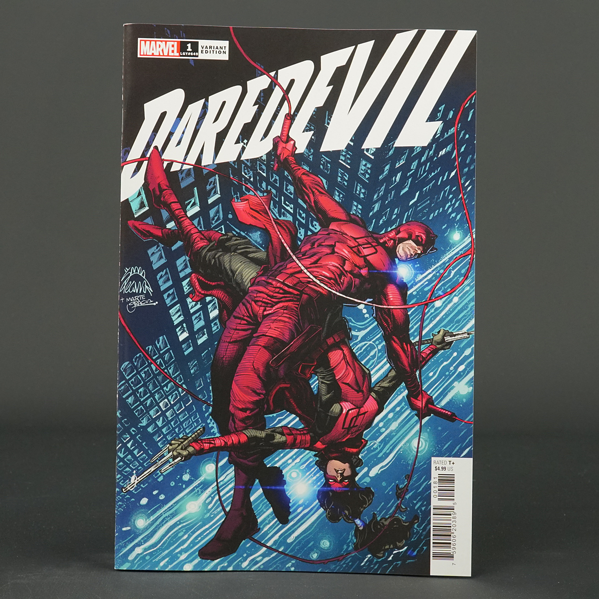 DAREDEVIL #1 var 1:25 Marvel Comics 2022 APR220762 (CA) Stegman (W) Zdarsky