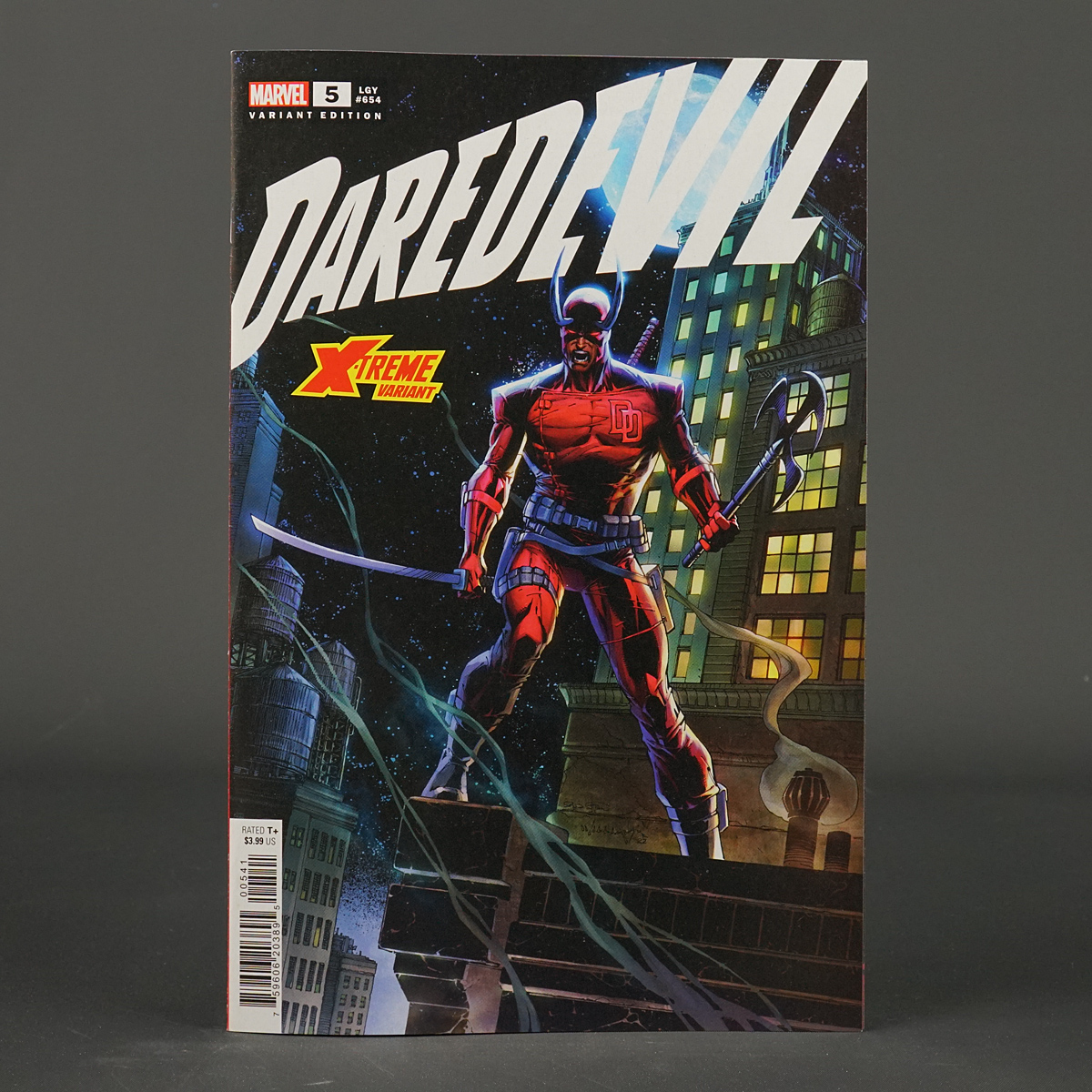 DAREDEVIL #5 var X-Treme Marvel Comics 2022 SEP221031 (W) Zdarsky (CA) Williams