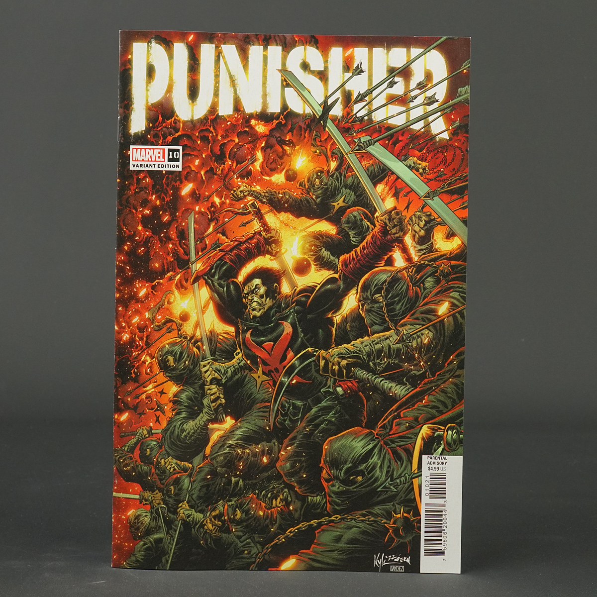 PUNISHER #10 var Marvel Comics 2023 JAN230953 (CA) Hotz (W) Aaron