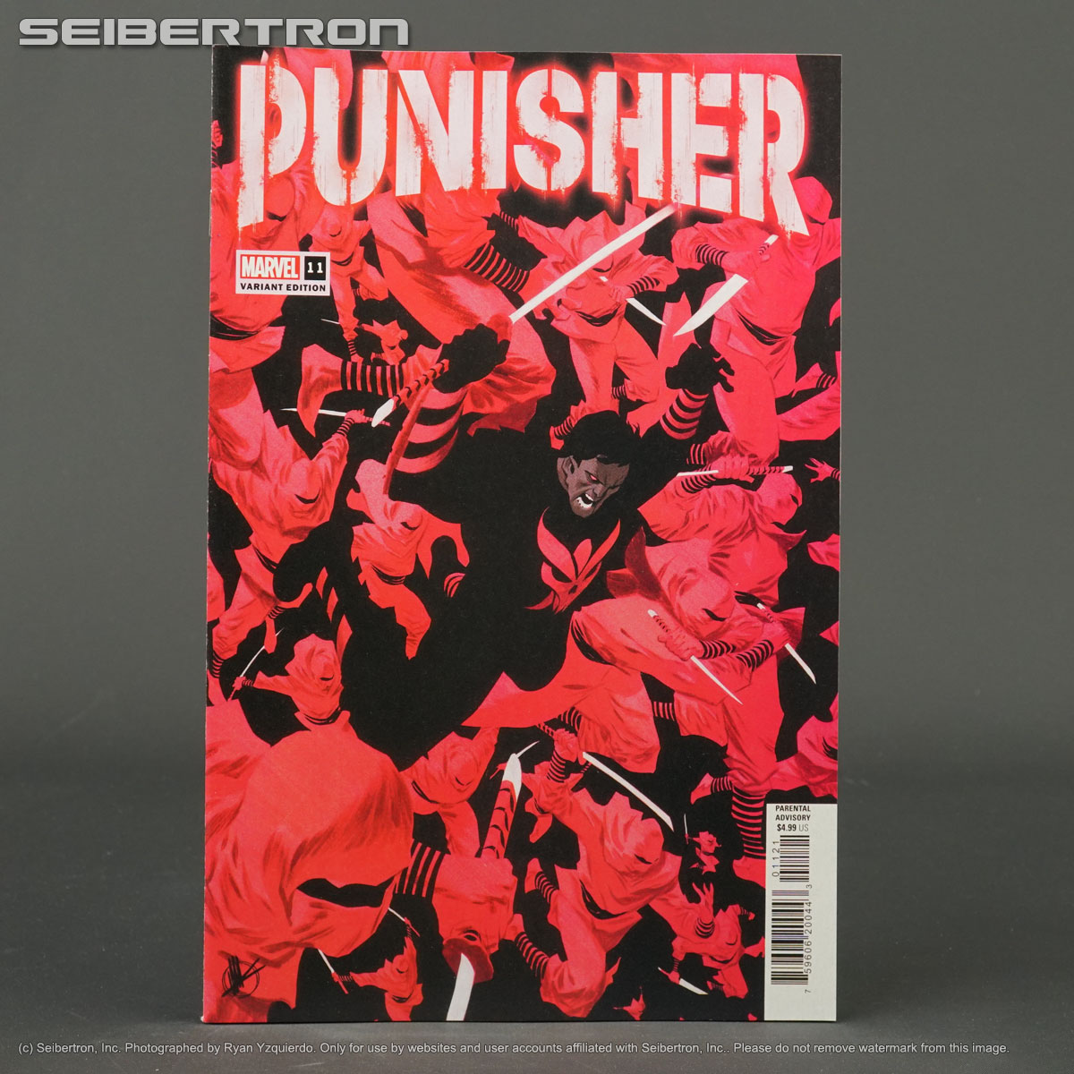 PUNISHER #11 var Marvel Comics 2023 FEB230857 (CA) Scalera (W) Aaron