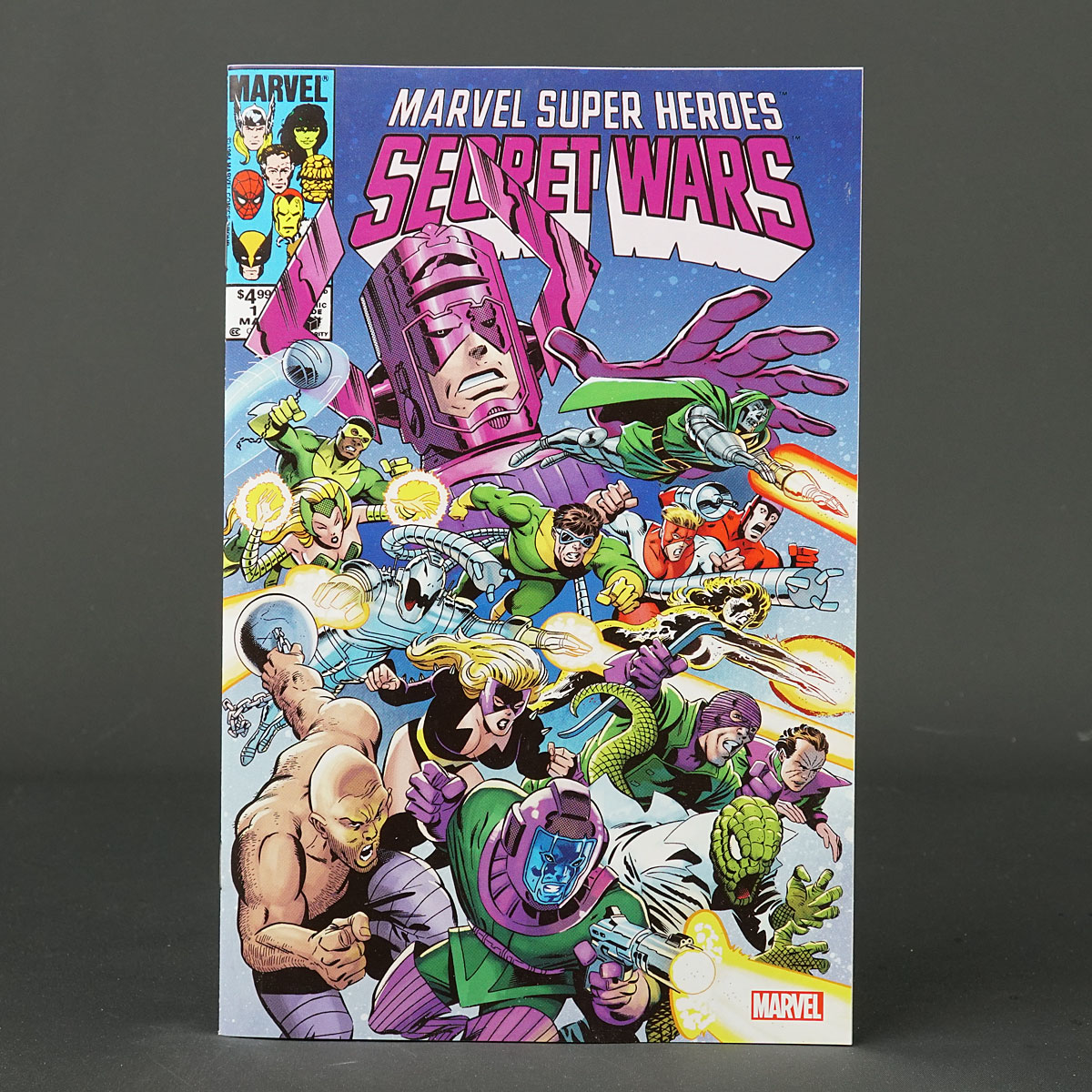 Marvel Super Heroes SECRET WARS #1 Facsimile var 1:50 Marvel Comics 2024 MSH
