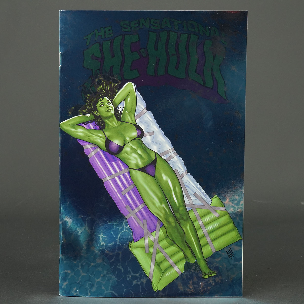 SENSATIONAL SHE-HULK #1 var foil Marvel Comics 2023 AUG230651 (CA) Hughes