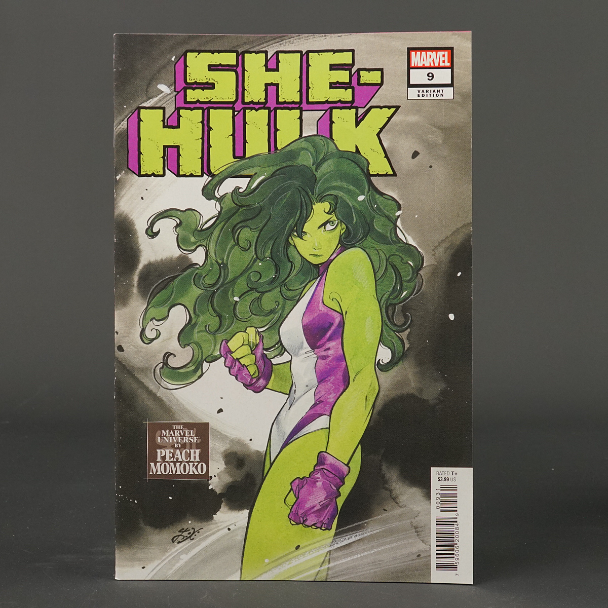SHE-HULK #9 var universe Marvel Comics 2022 OCT220947 (CA) Momoko (W) Rowell