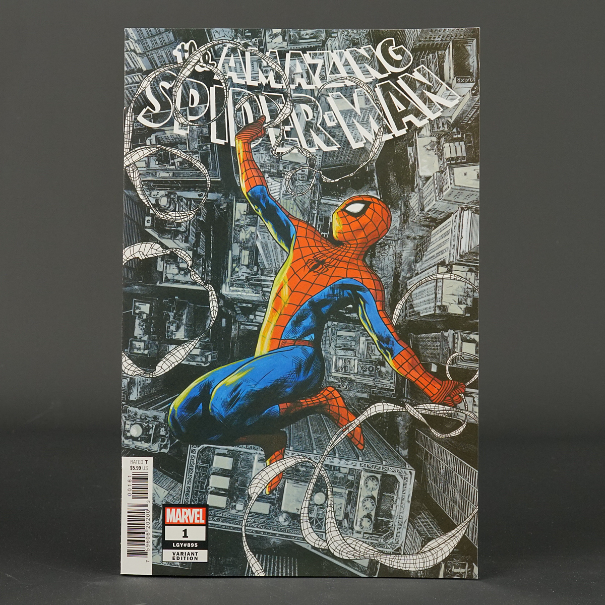 AMAZING SPIDER-MAN #1 var 1:25 Marvel Comics 2022 FEB220789 (CA) Charest