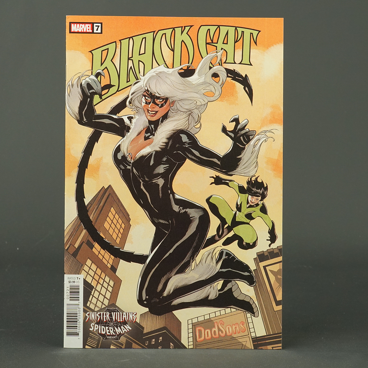 BLACK CAT #7 var Spider-Man villains Marvel Comics 2021 APR210897 (CA) Dodson