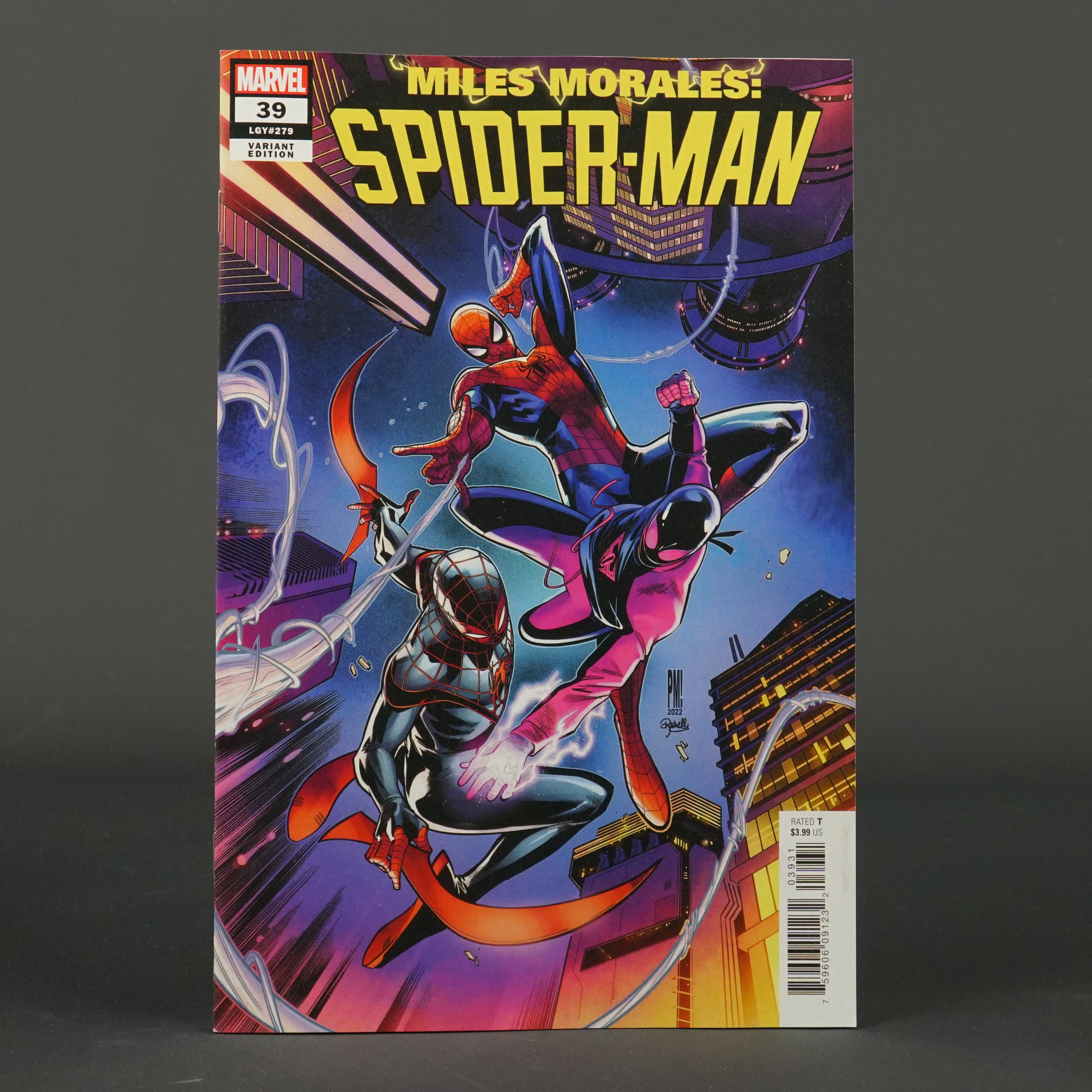 MILES MORALES SPIDER-MAN #39 var Marvel Comics 2022 APR220955 (CA) Medina