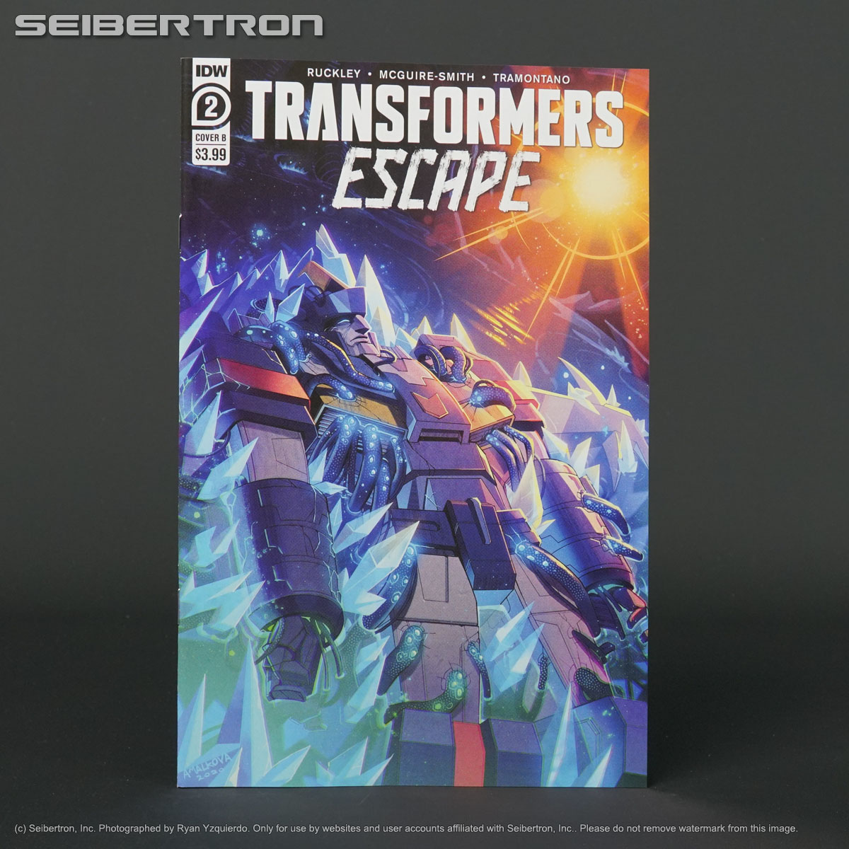 TRANSFORMERS ESCAPE #2 Cvr B IDW Comics 2021 NOV200370 2B (CA) Malkova